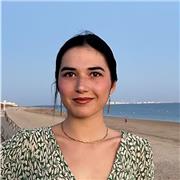 Graduada en Bachillerato. Imparto clases de refuerzo para alumnos de primaria y preescolar